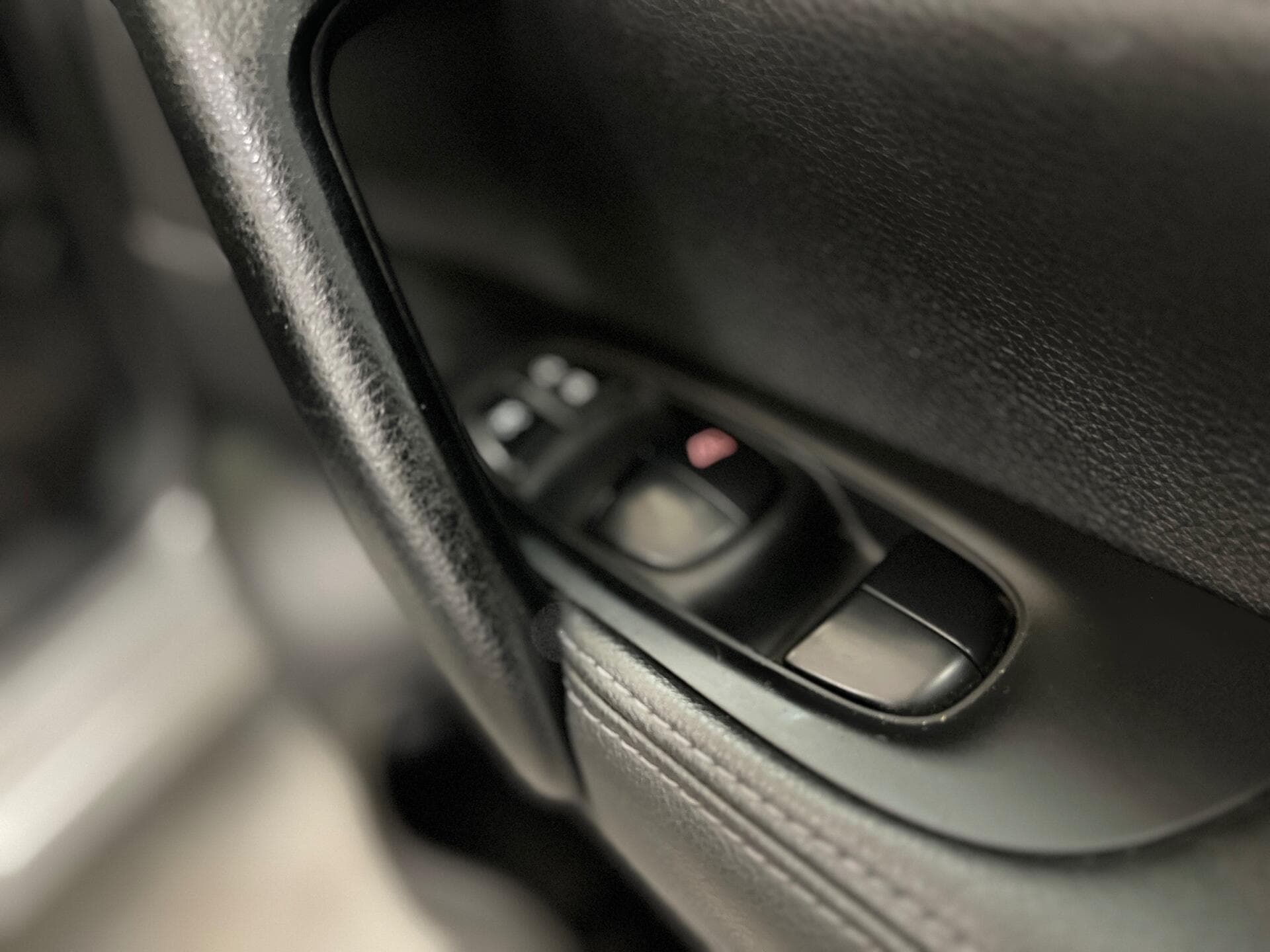 2015 Nissan Qashqai - Image 24