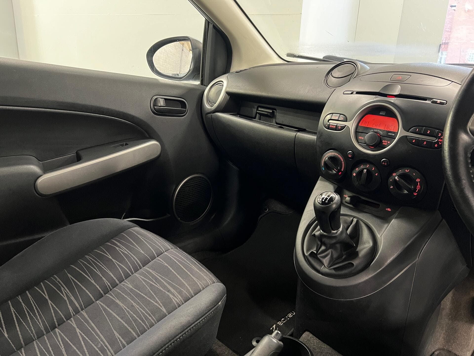 2008 Mazda Mazda2 - Image 27