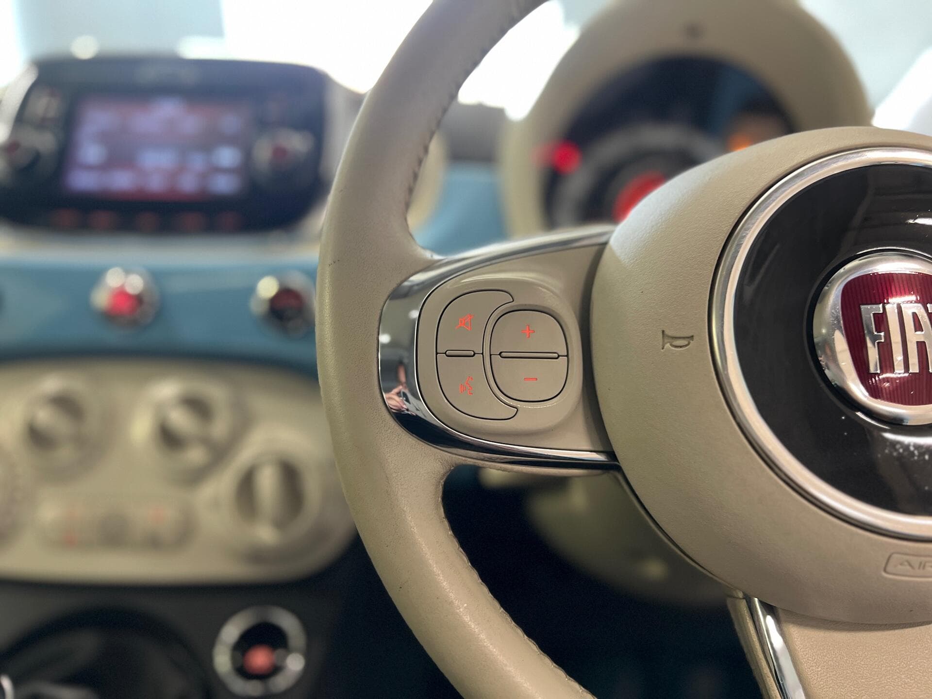 2015 Fiat 500 - Image 23