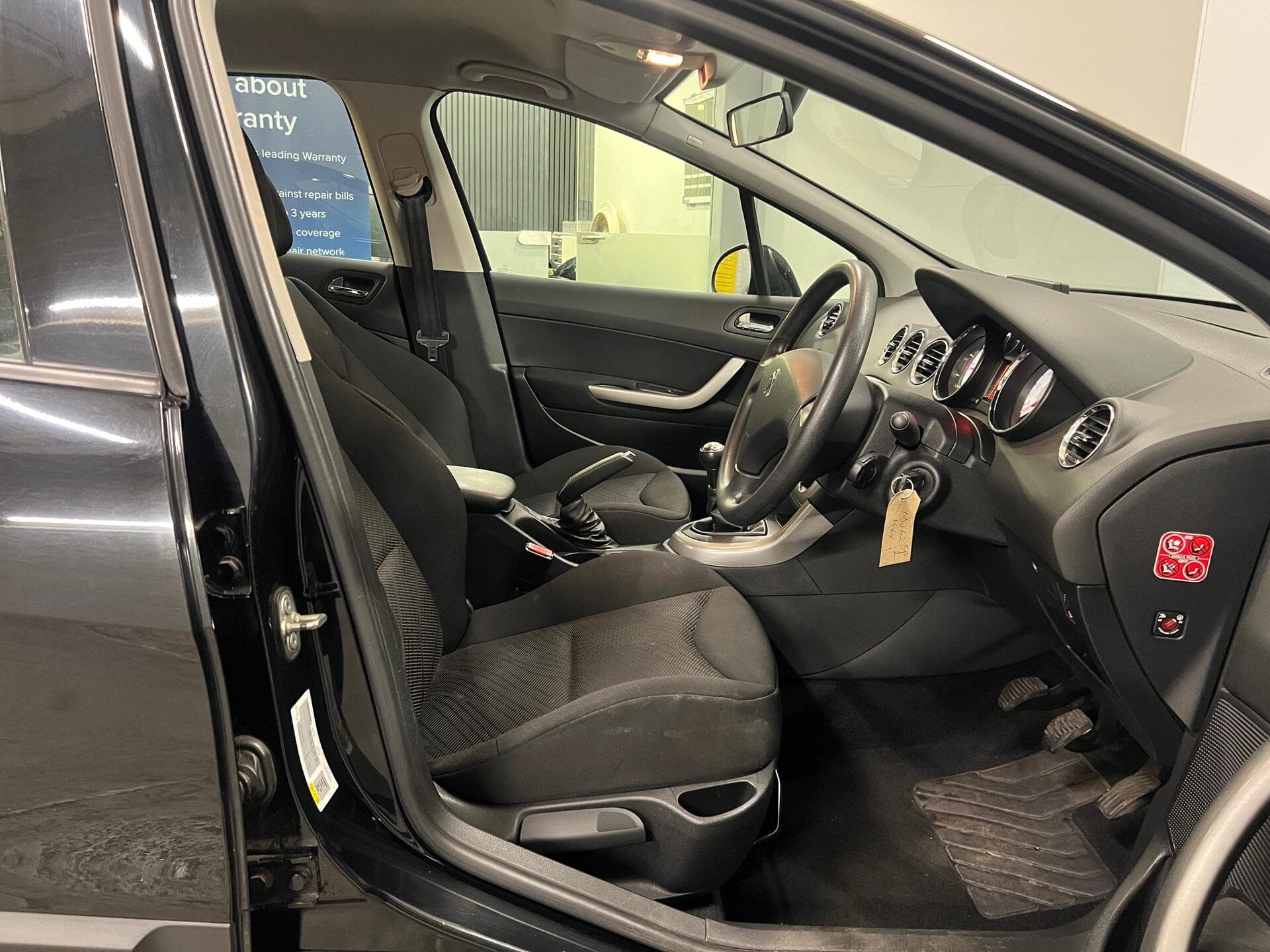 2012 Peugeot 308 - Image 14
