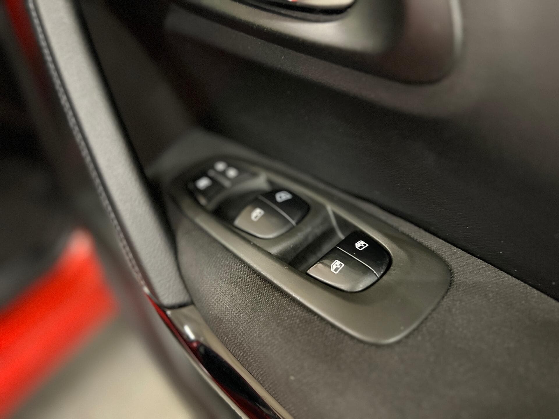 2017 Renault Kadjar - Image 28