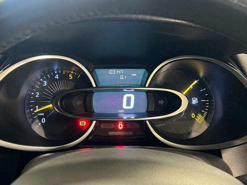 2016 Renault Clio - Image 38