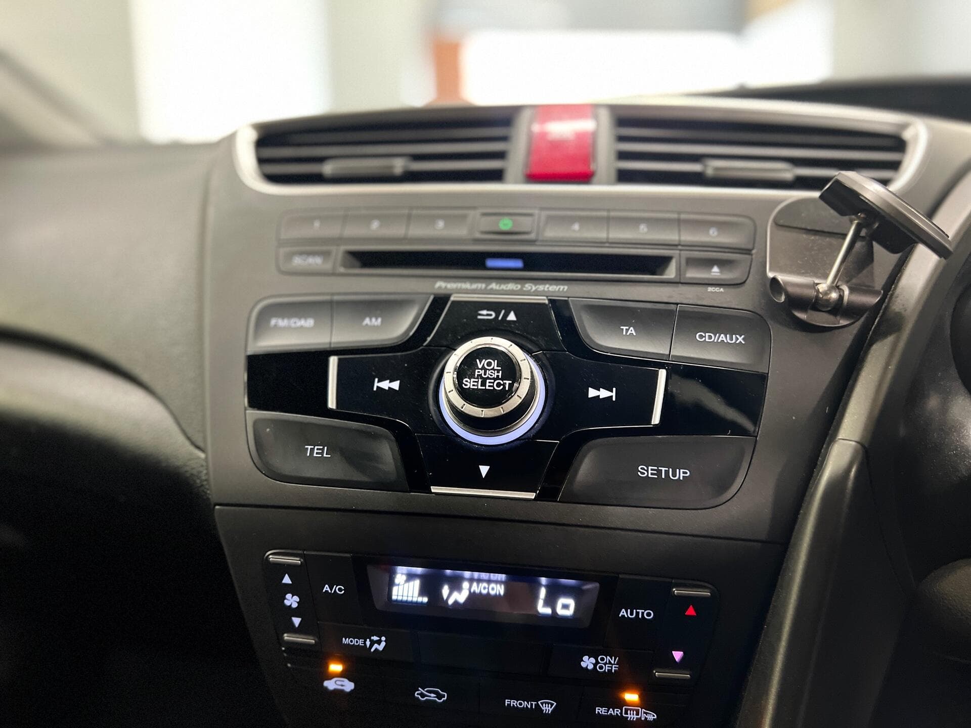 2015 Honda Civic - Image 39