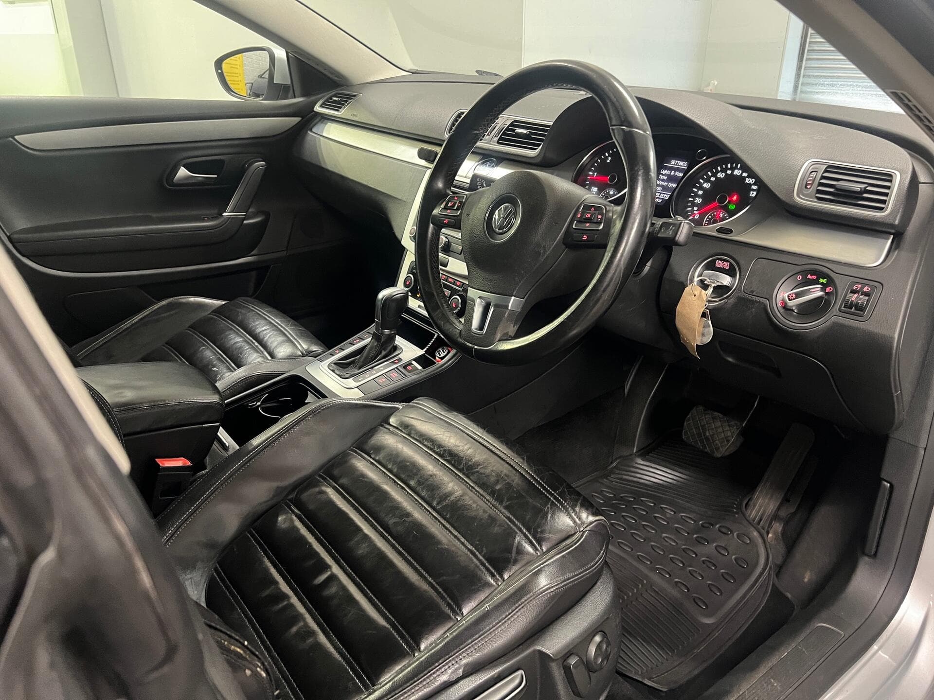 2012 Volkswagen CC - Image 20