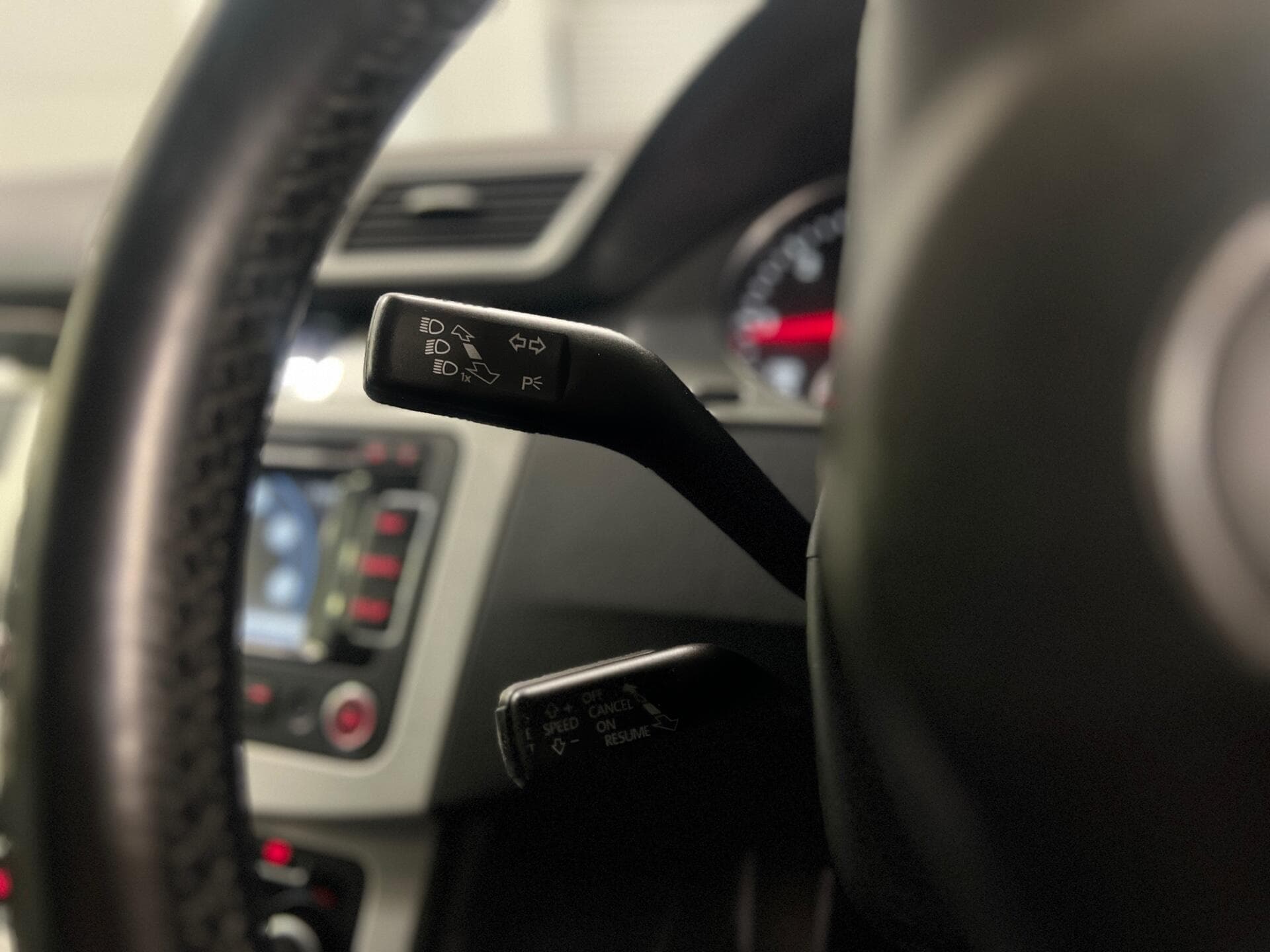 2012 Volkswagen CC - Image 30