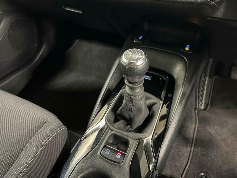 2019 Toyota Corolla - Image 46