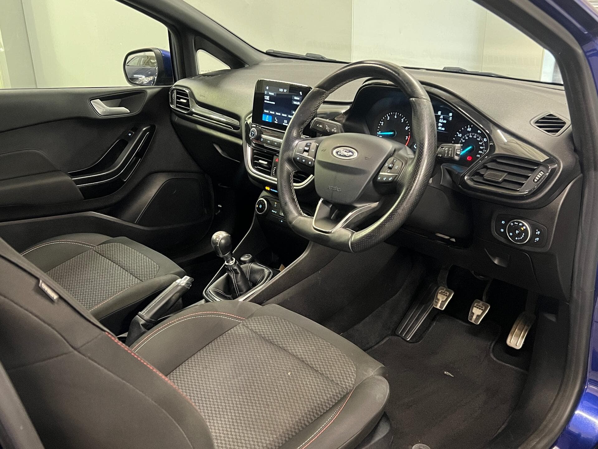 2018 Ford Fiesta - Image 23