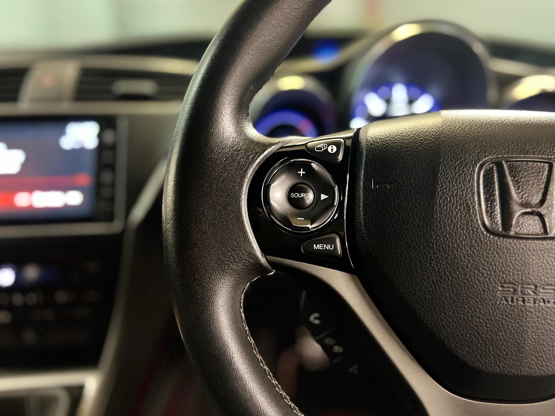2017 Honda Civic - Image 31