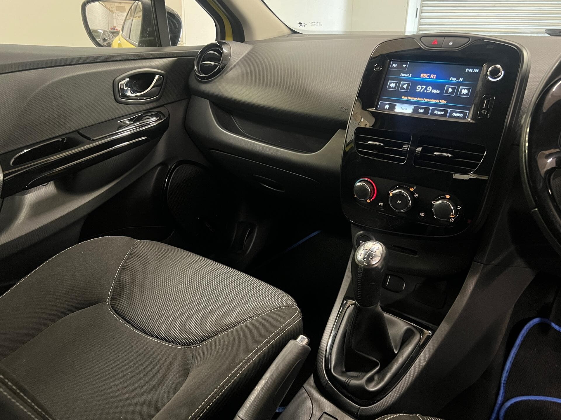 2013 Renault Clio - Image 39