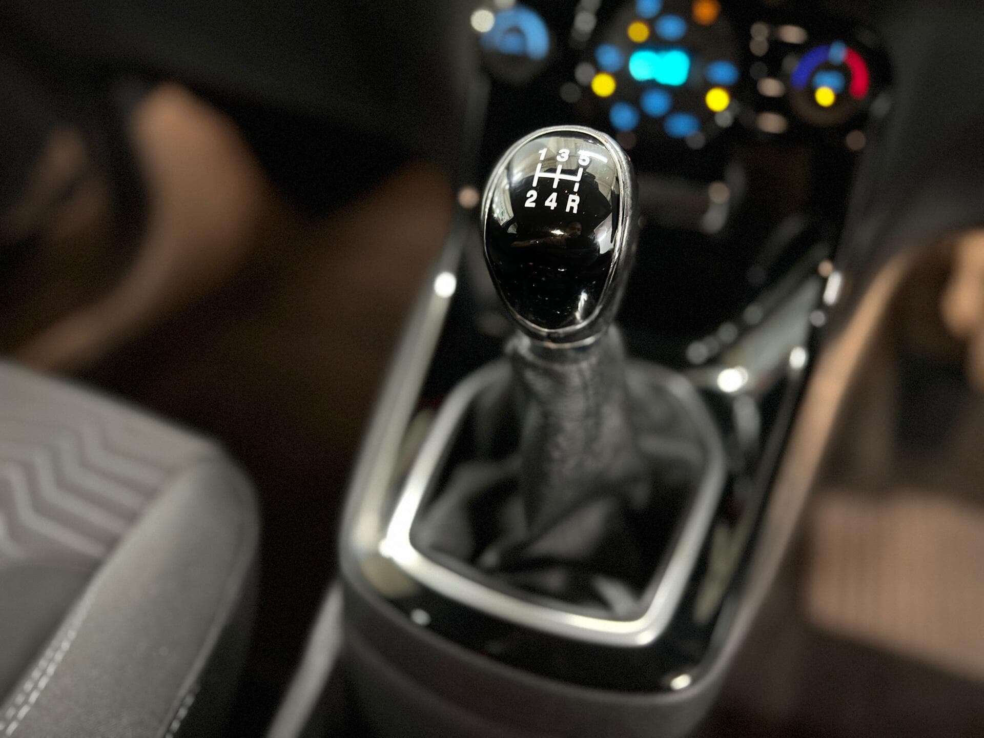2014 Ford Fiesta - Image 44