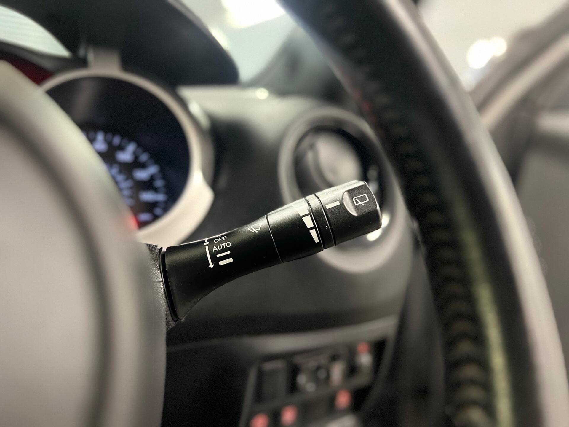 2017 Nissan Juke - Image 32