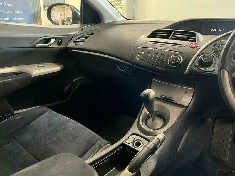 2009 Honda Civic - Image 24
