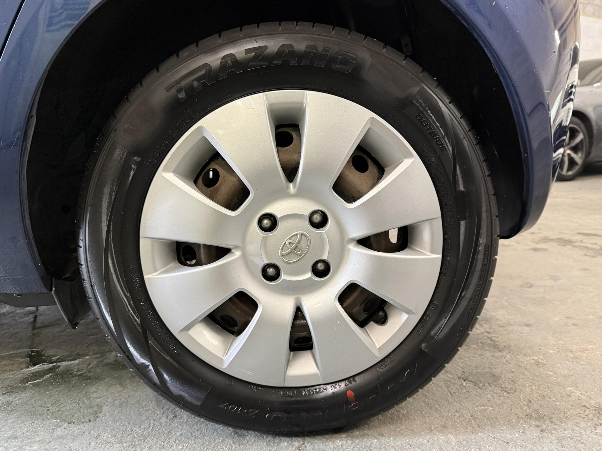 2006 Toyota Yaris - Image 11