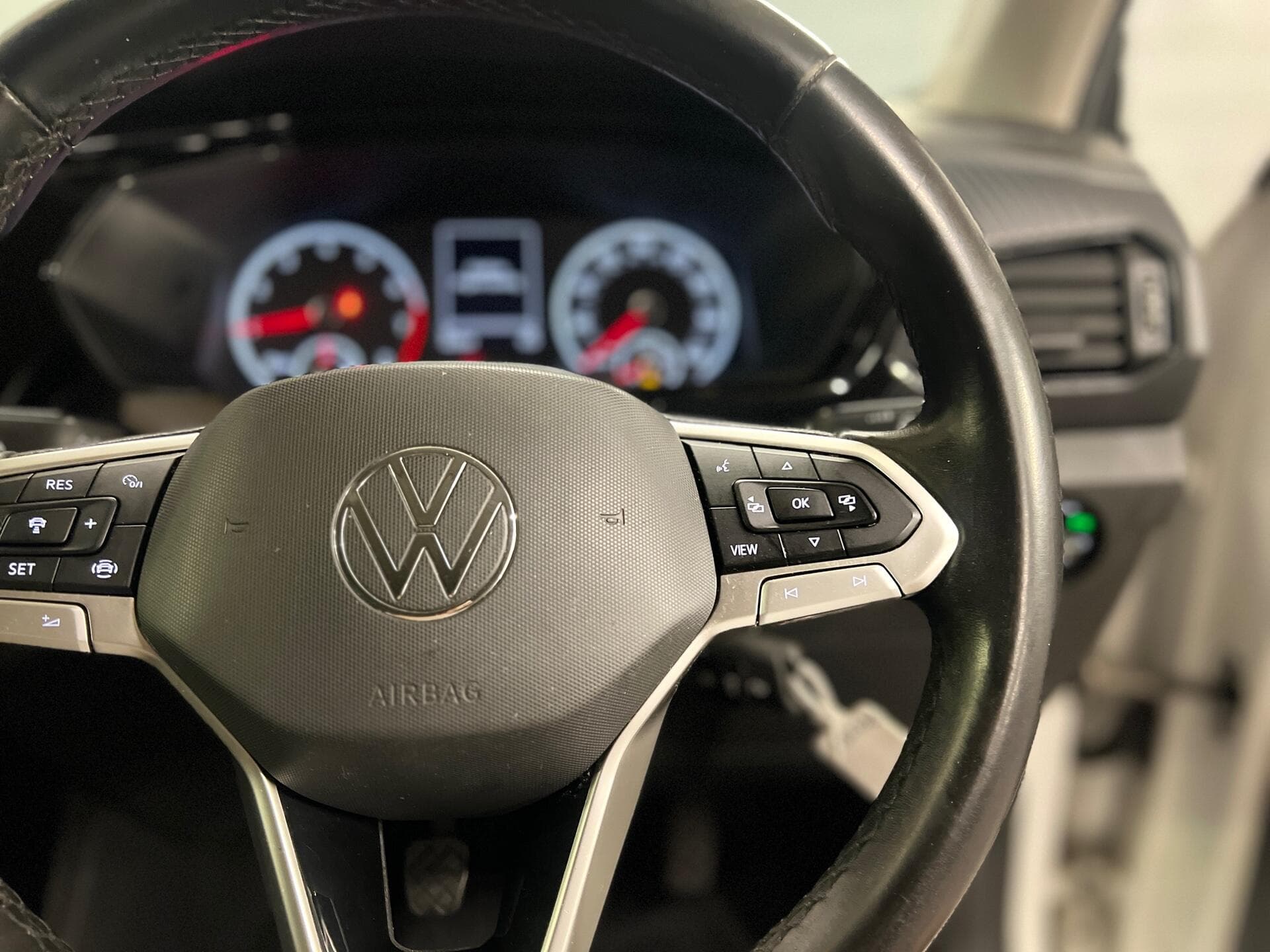 2022 Volkswagen T-Cross - Image 35