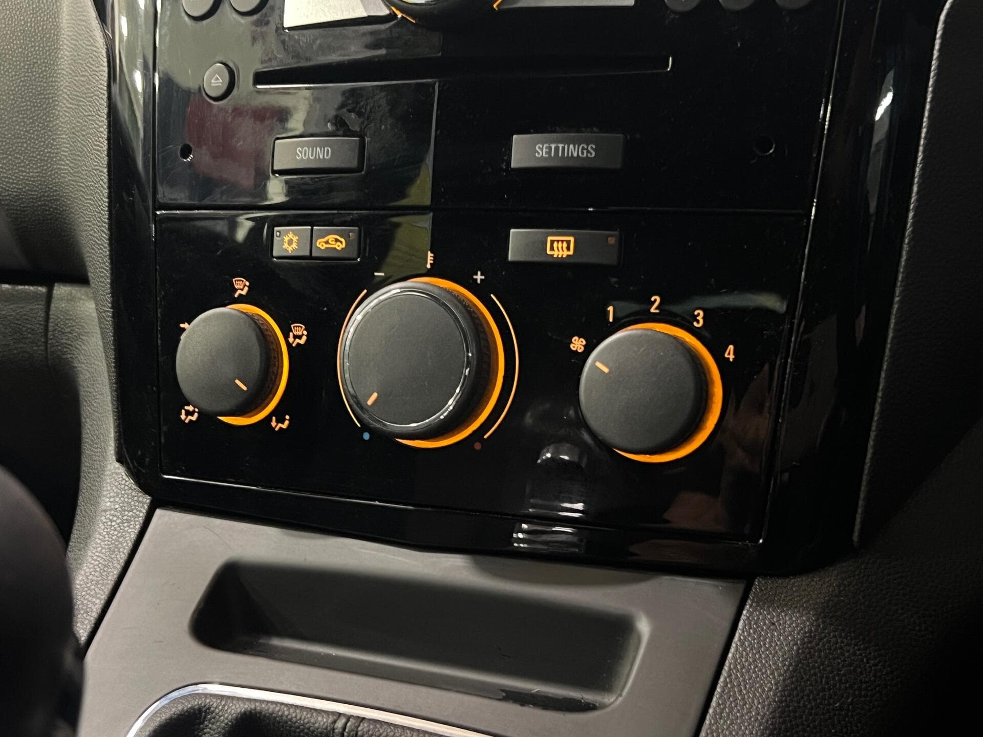 2011 Vauxhall Zafira - Image 30
