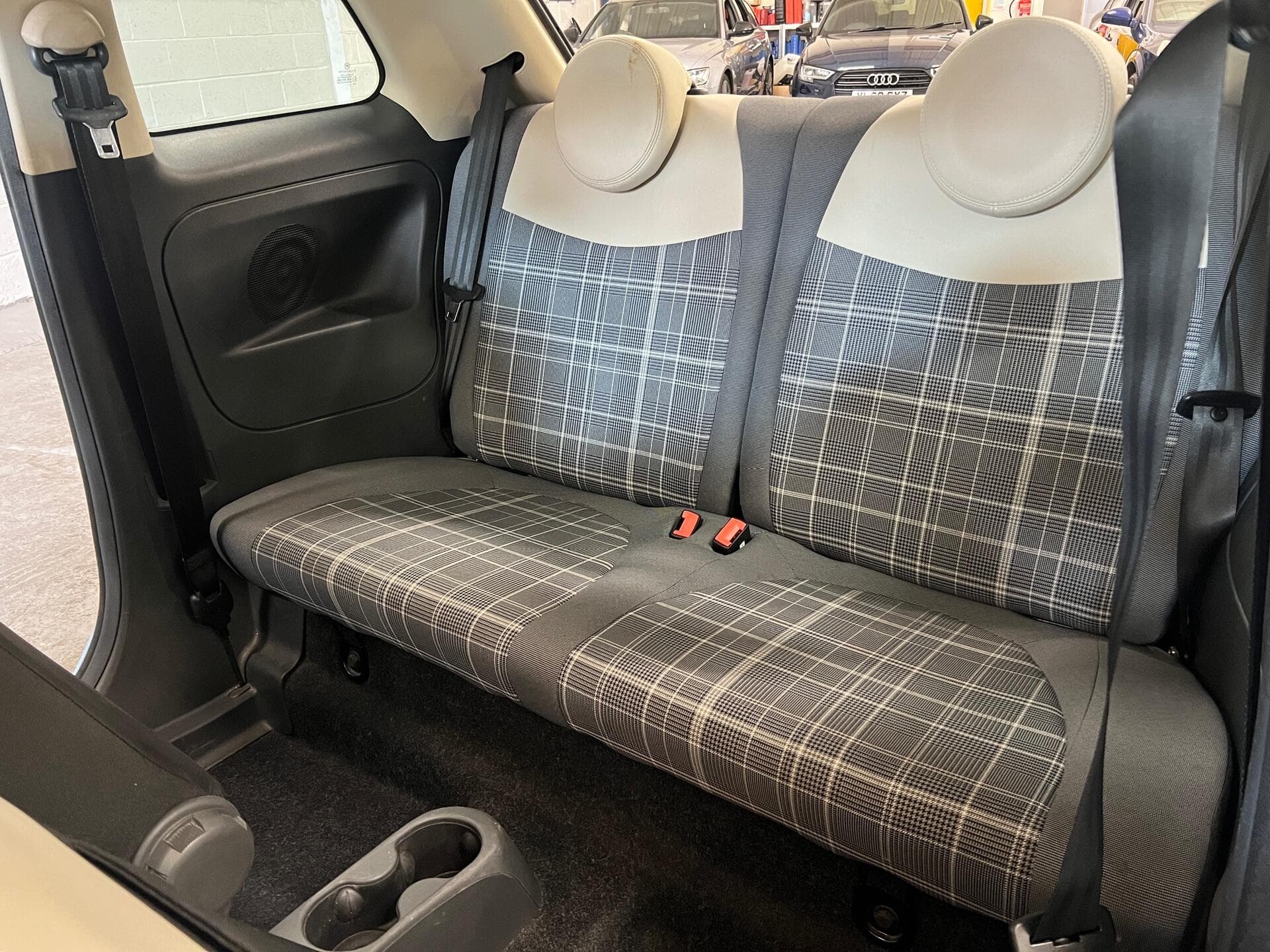 2015 Fiat 500 - Image 37