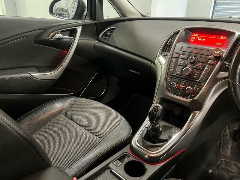 2012 Vauxhall Astra - Image 30