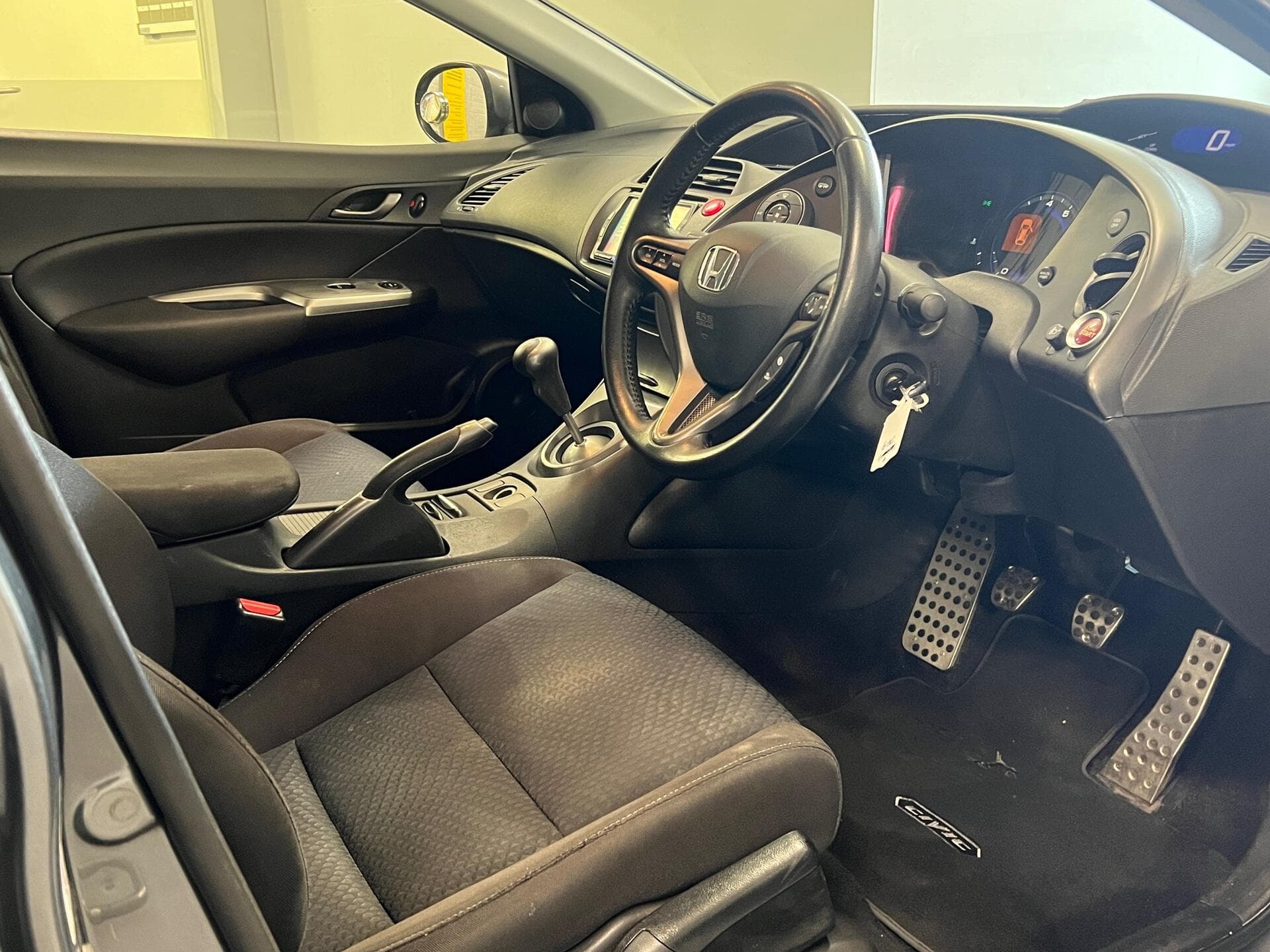 2009 Honda Civic - Image 15