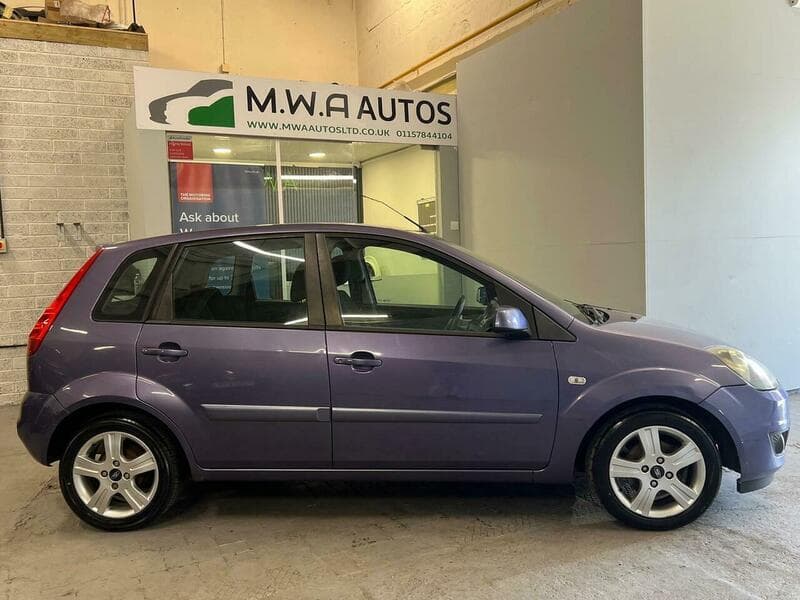 2009 Ford Fiesta - Image 7