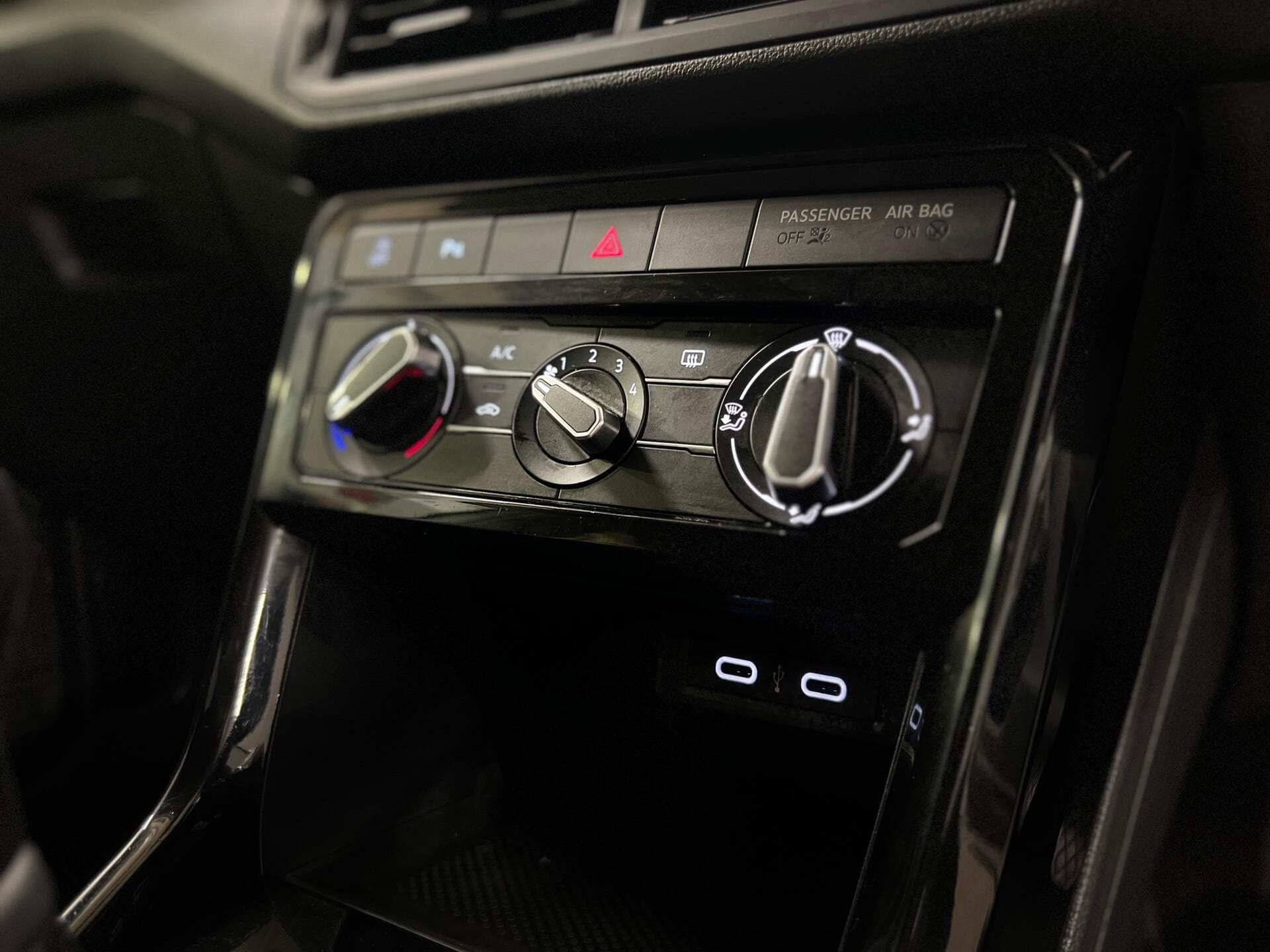 2022 Volkswagen T-Cross - Image 45