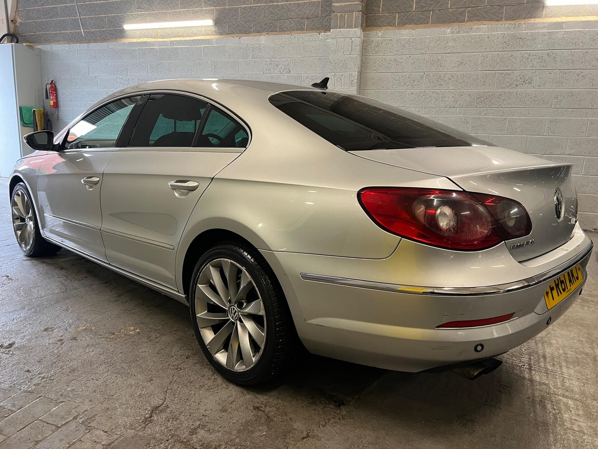 2012 Volkswagen CC - Image 10