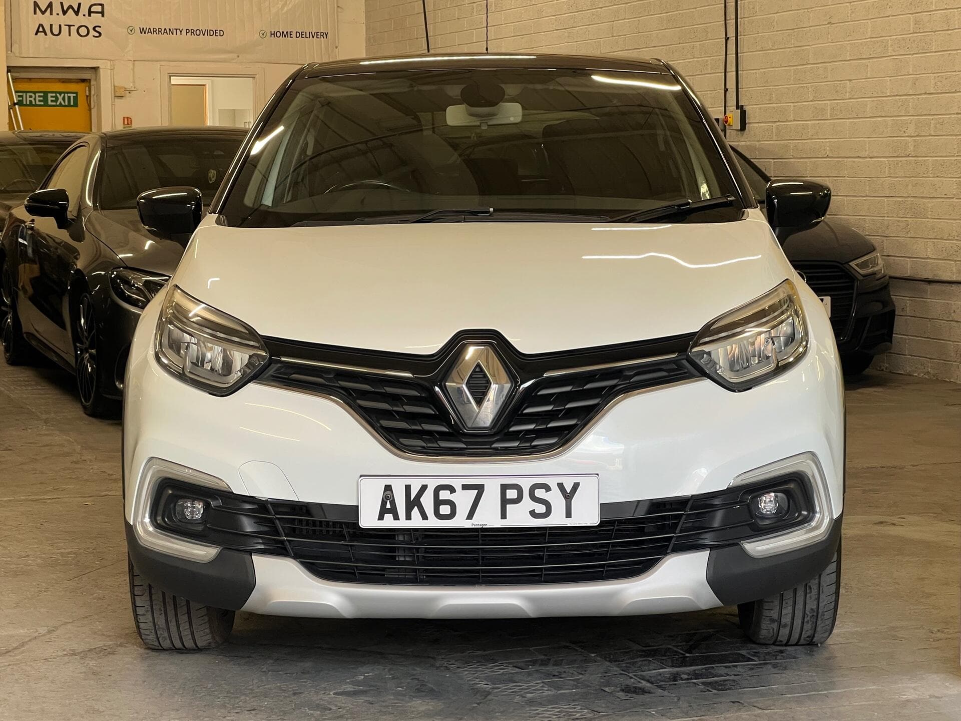 2017 Renault Captur - Image 2