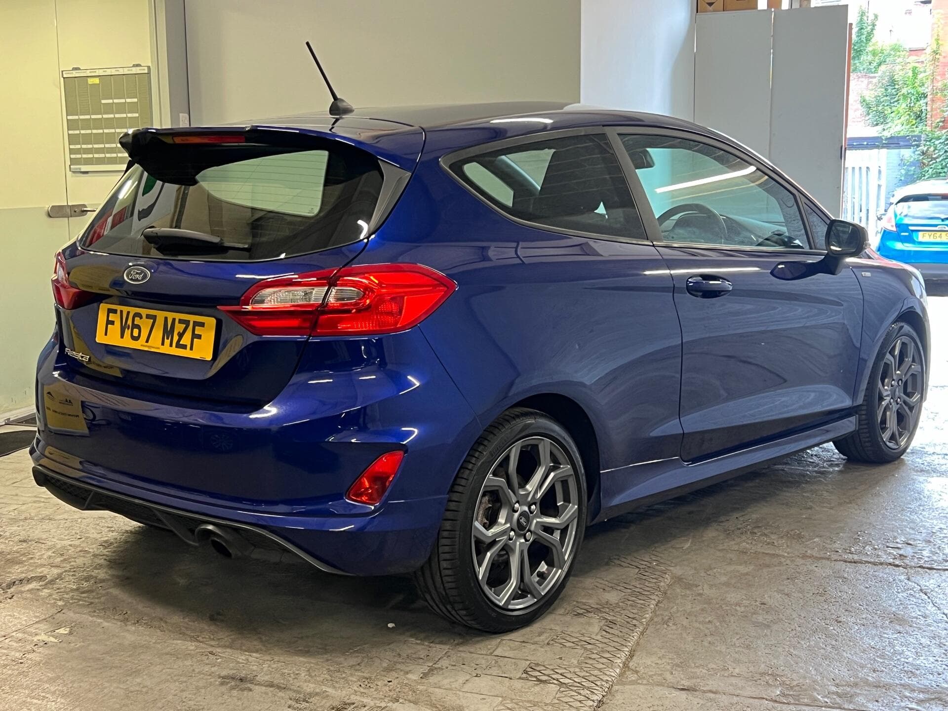 2018 Ford Fiesta - Image 9