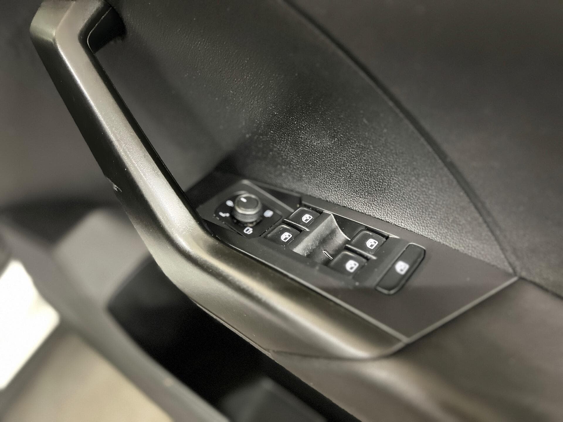 2022 Volkswagen T-Cross - Image 33