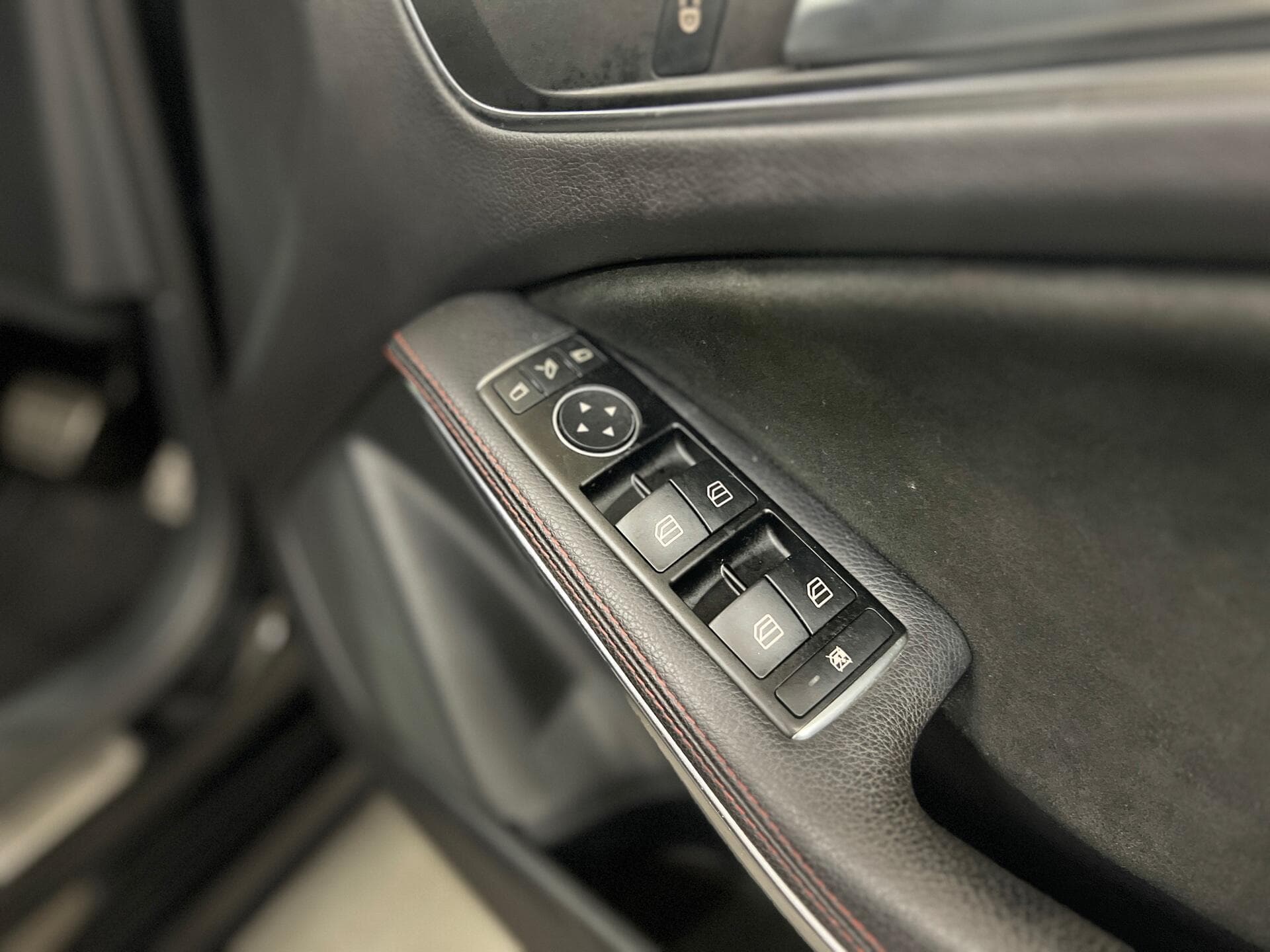 2017 Mercedes-Benz A Class - Image 28