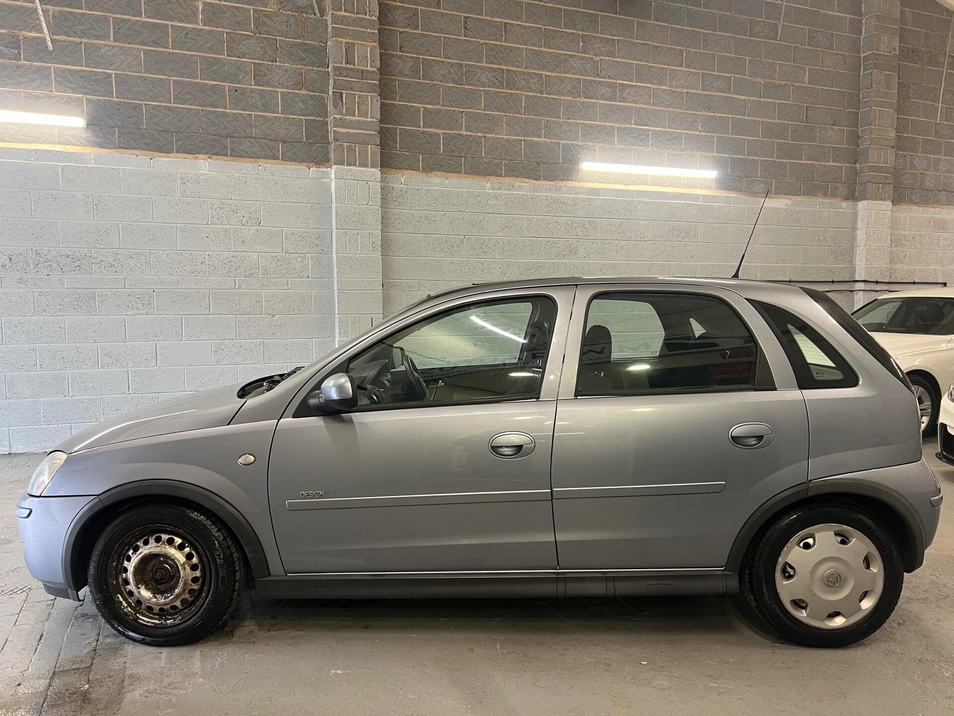2005 Vauxhall Corsa - Image 11
