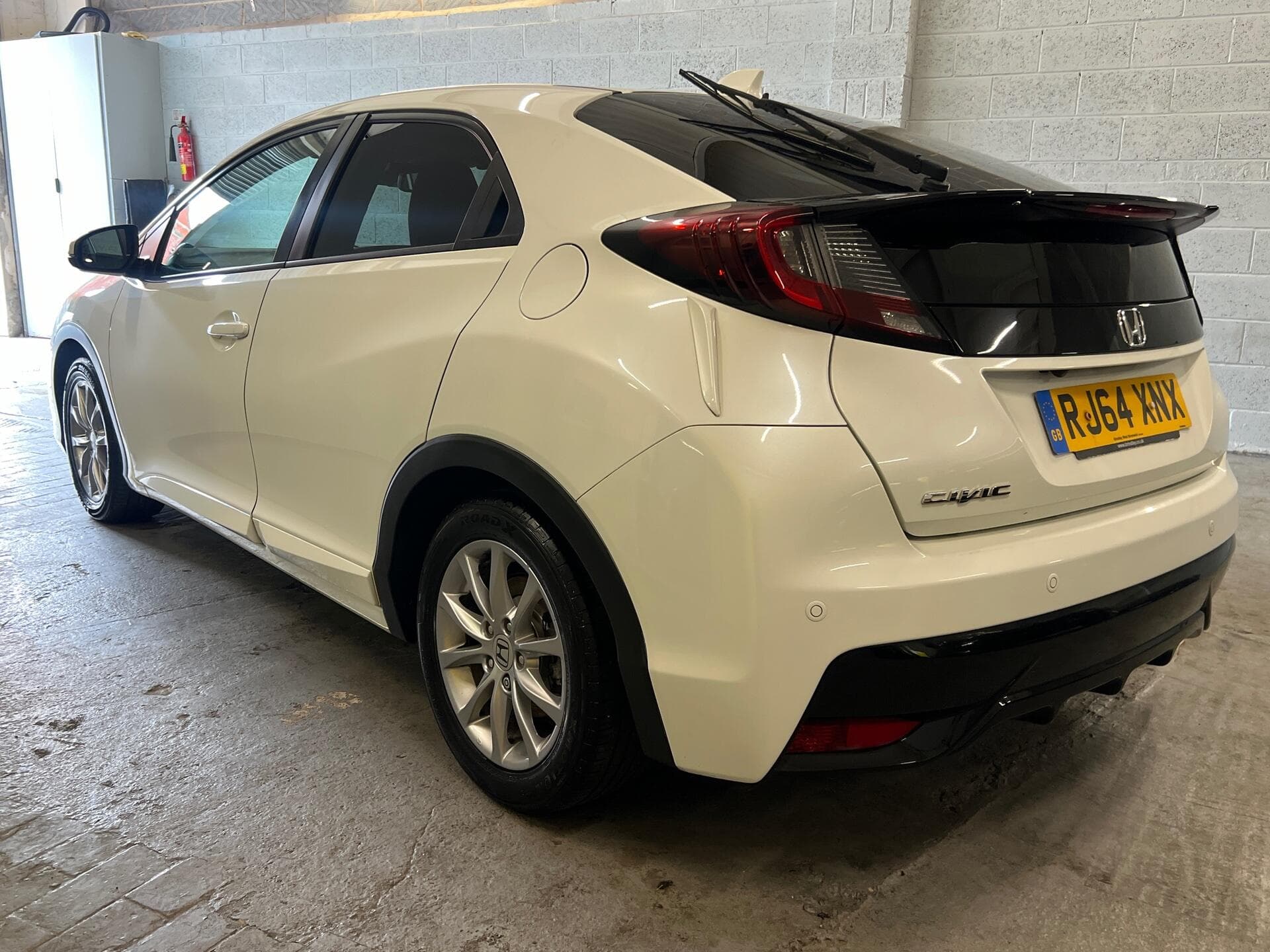 2015 Honda Civic - Image 8