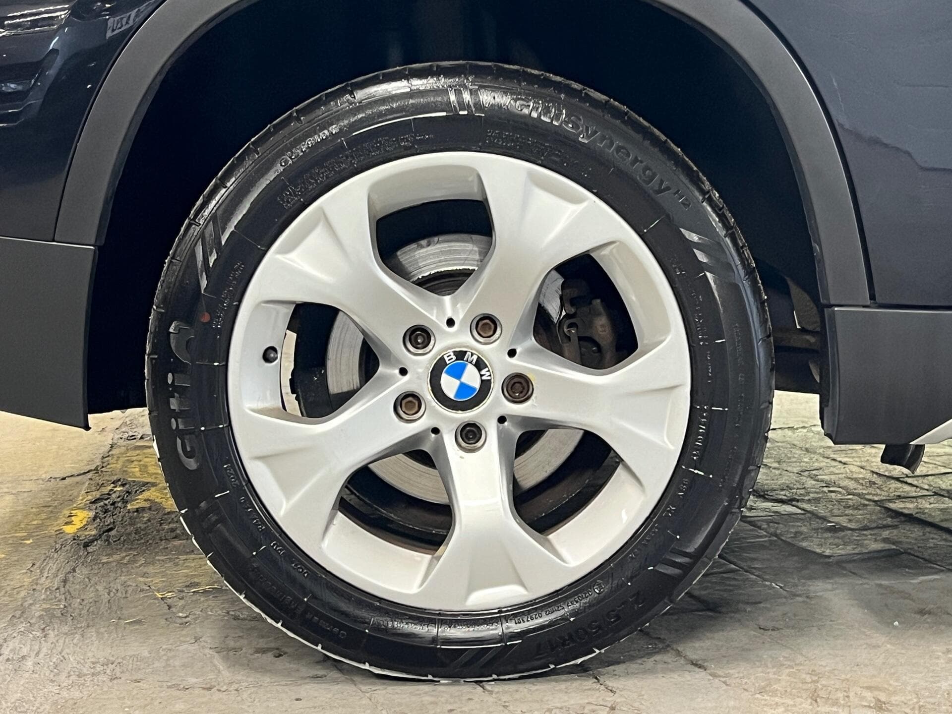 2011 BMW X1 - Image 19