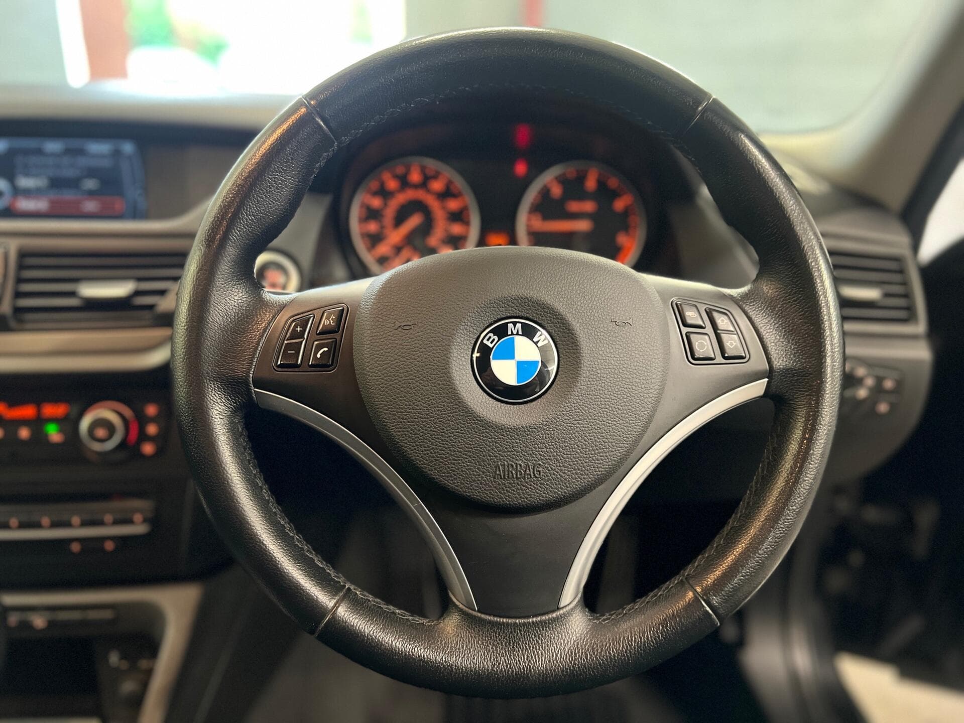 2011 BMW X1 - Image 27