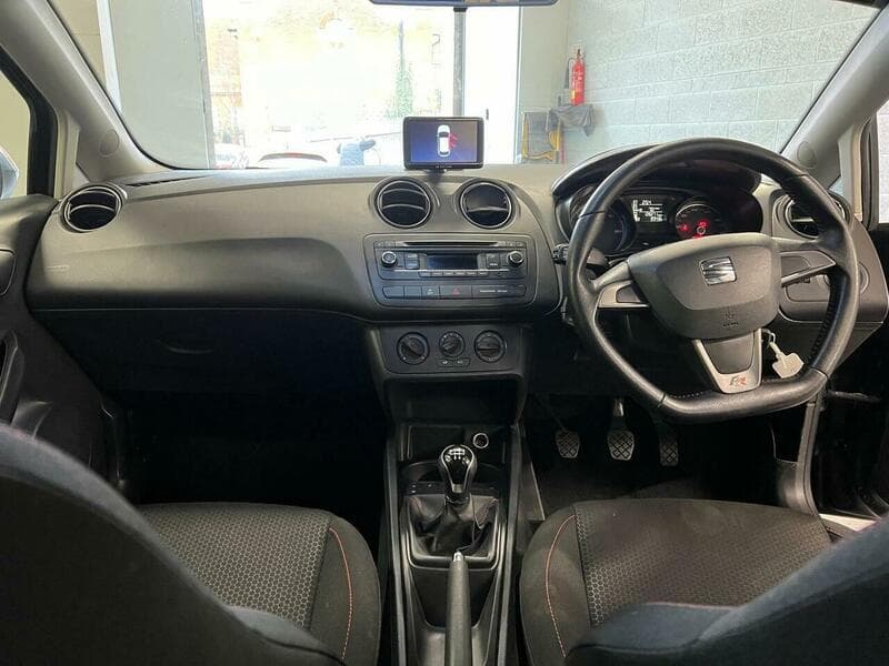 2015 SEAT Ibiza - Image 32