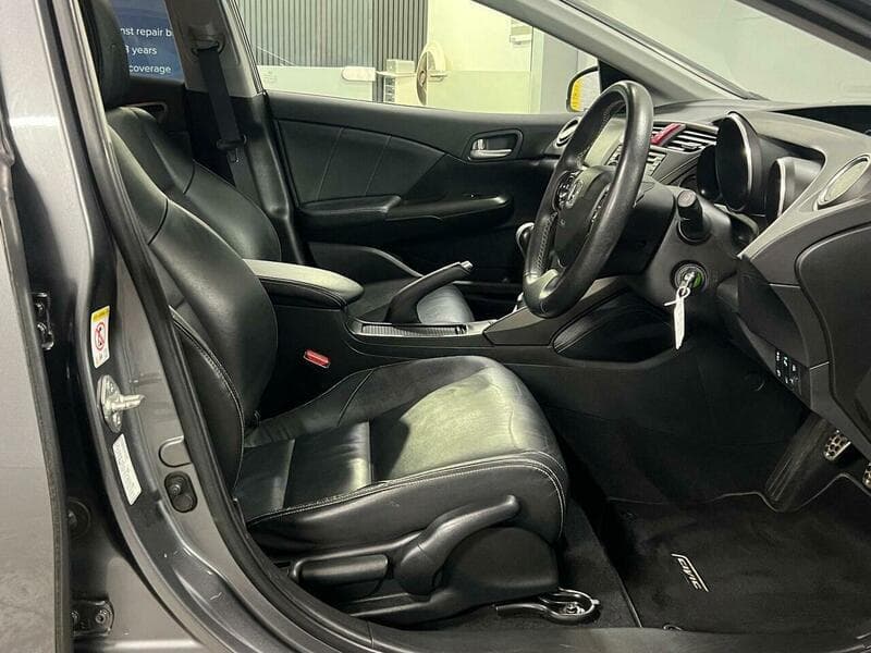2015 Honda Civic - Image 25