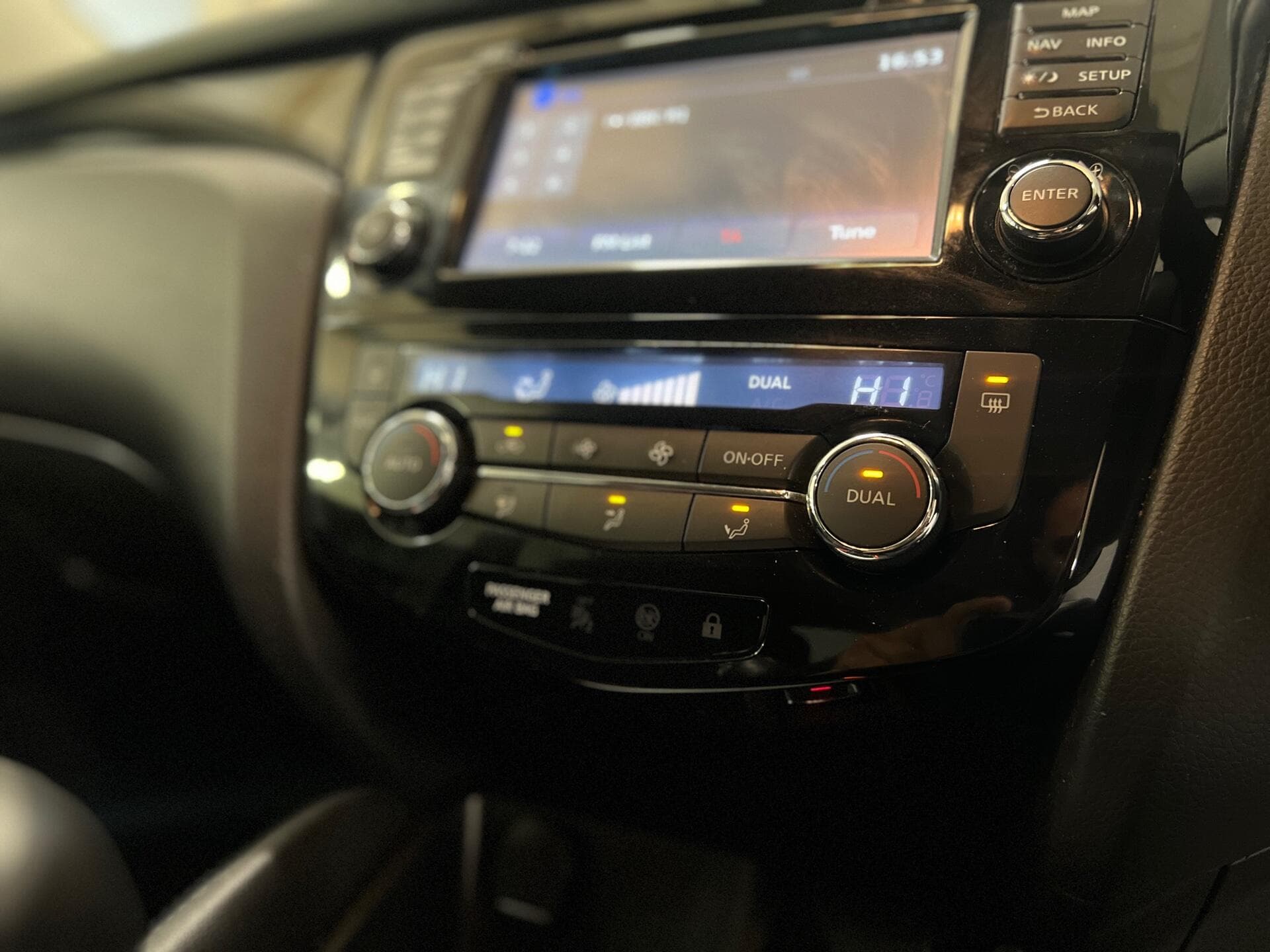 2015 Nissan Qashqai - Image 39