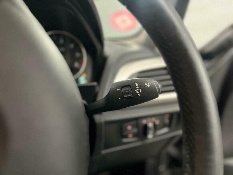 2014 BMW 1 Series - Image 32
