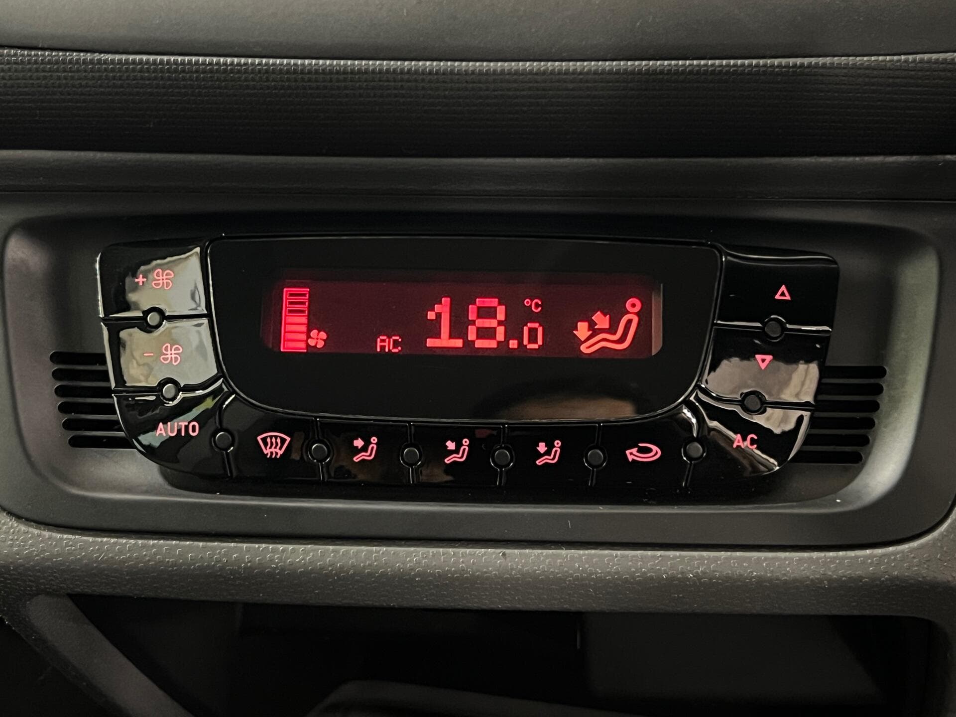 2011 SEAT Ibiza - Image 26