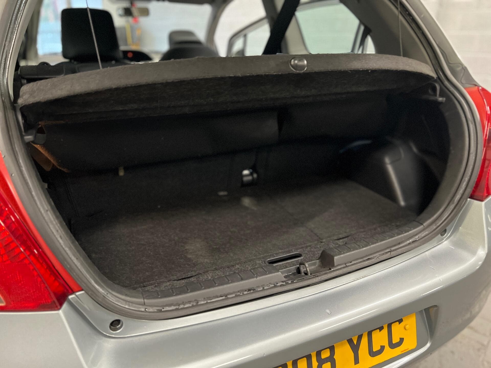 2008 Toyota Yaris - Image 35