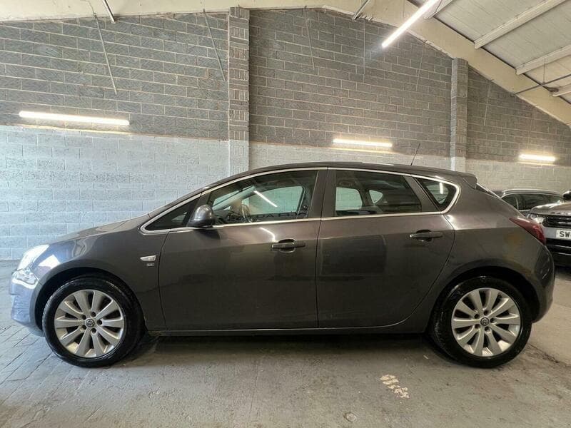 2012 Vauxhall Astra - Image 11