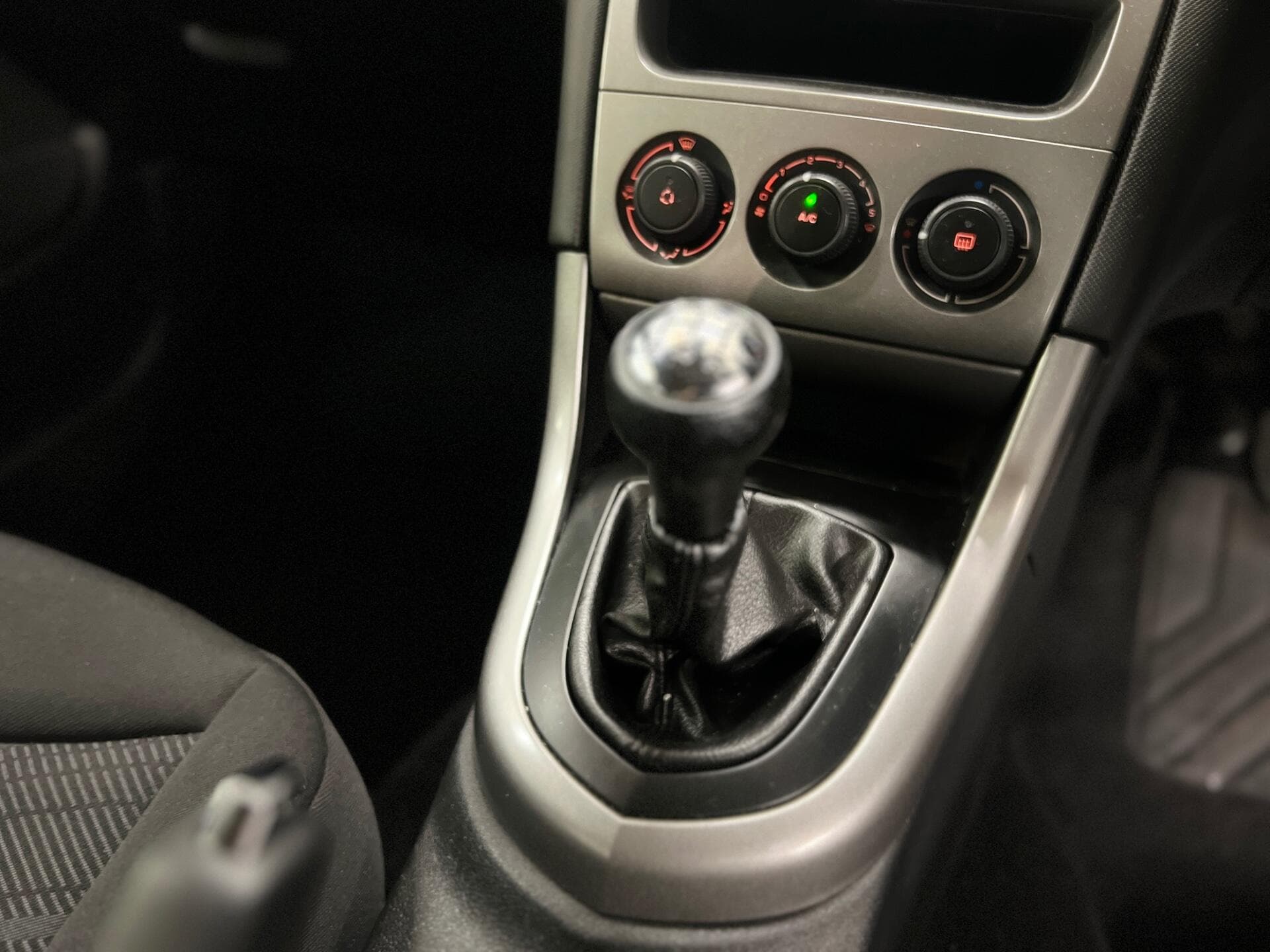2012 Peugeot 308 - Image 27