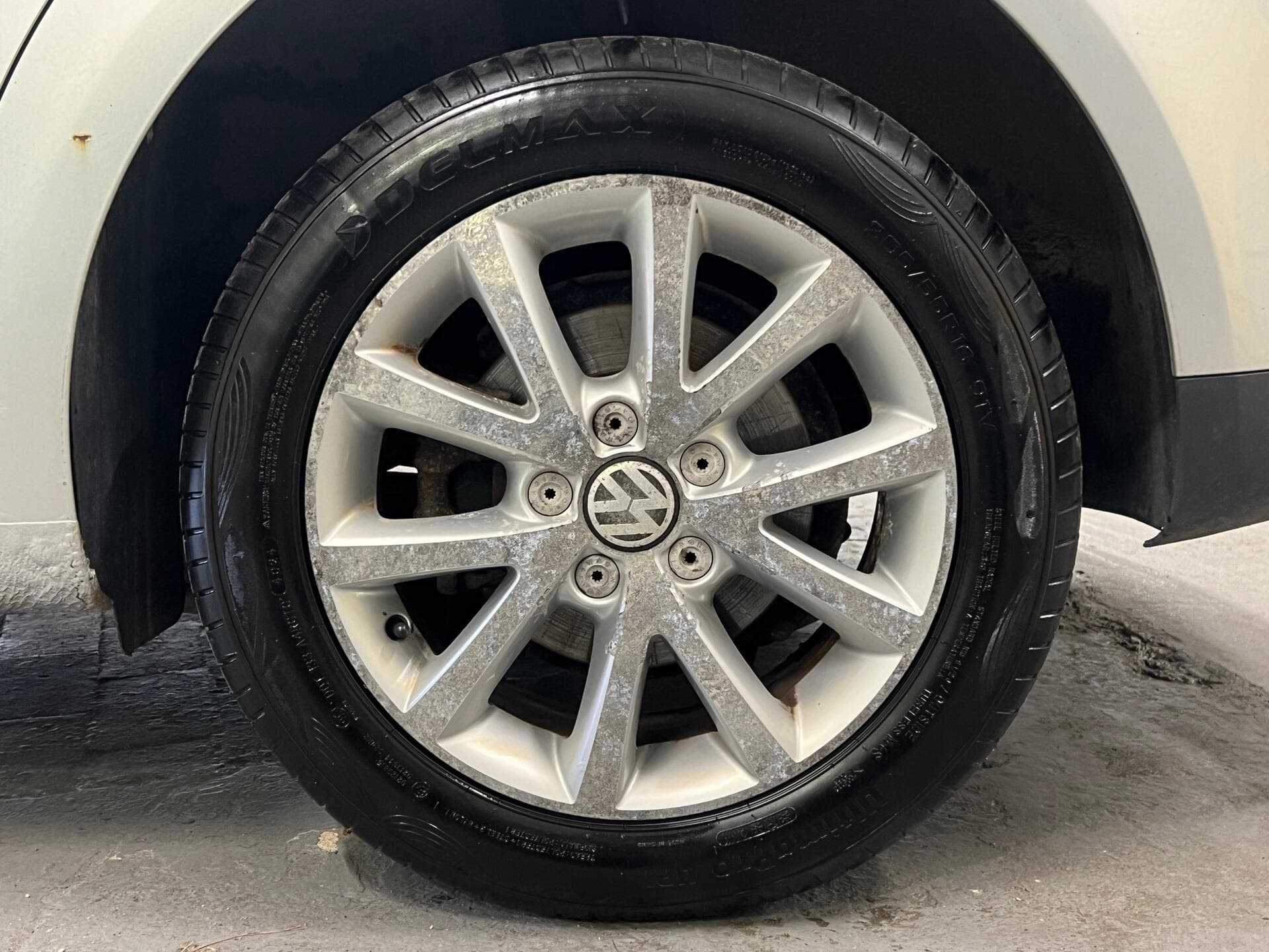 2010 Volkswagen Touran - Image 11