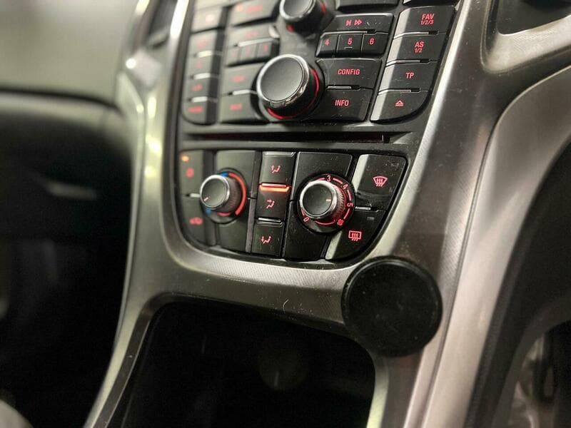 2012 Vauxhall Astra - Image 33