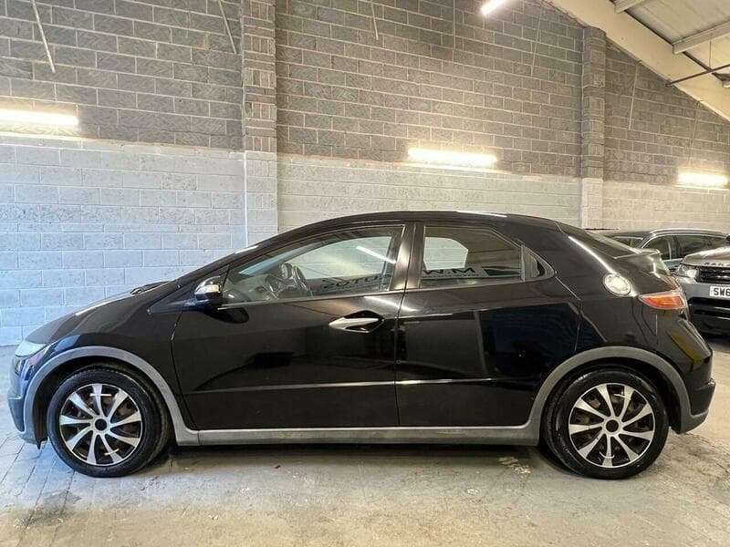 2009 Honda Civic - Image 10