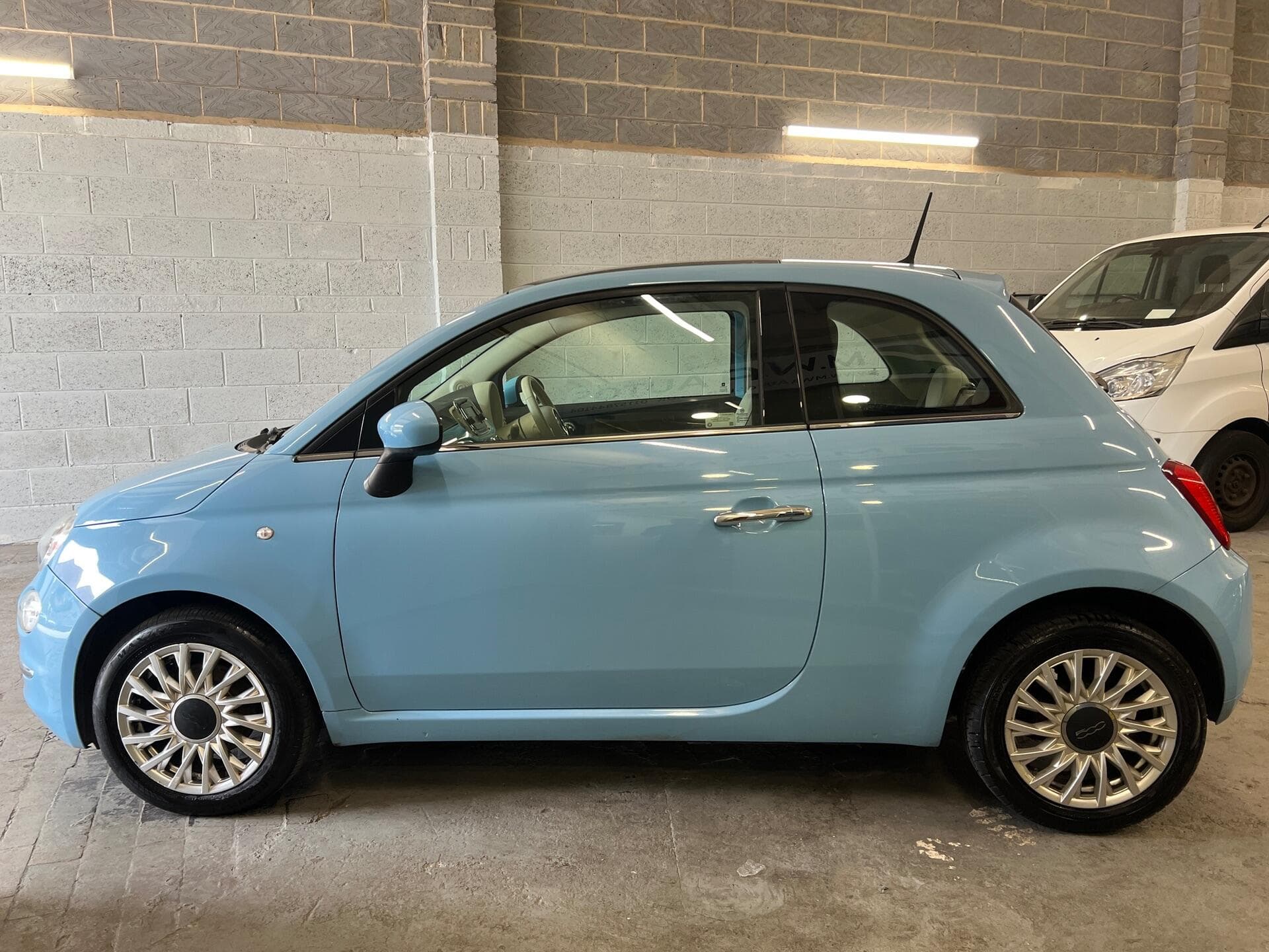 2015 Fiat 500 - Image 5