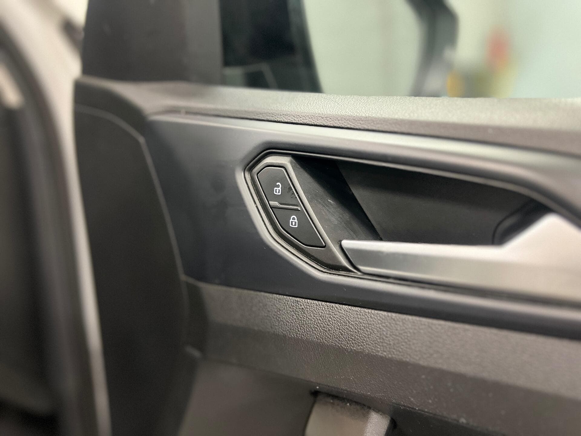 2022 Volkswagen T-Cross - Image 32
