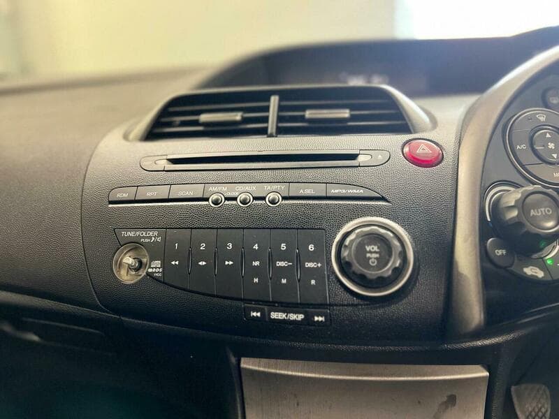 2009 Honda Civic - Image 26