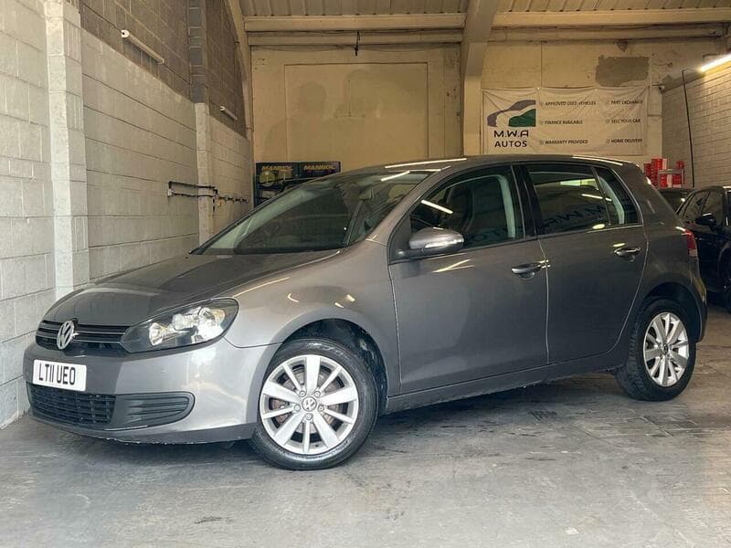 2011 Volkswagen Golf - Image 10