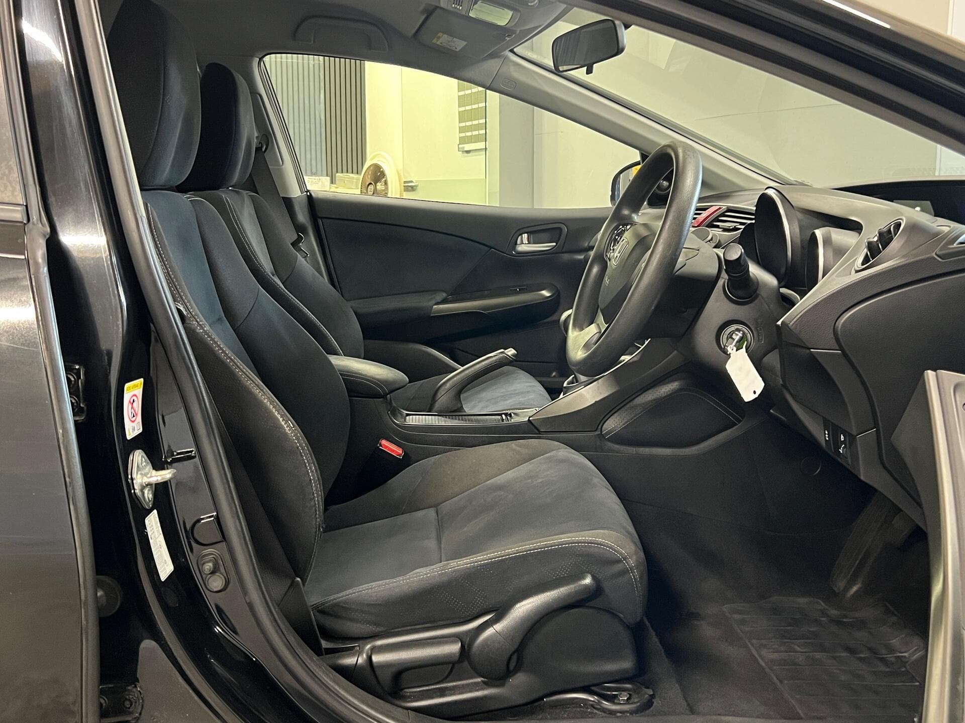 2015 Honda Civic - Image 24