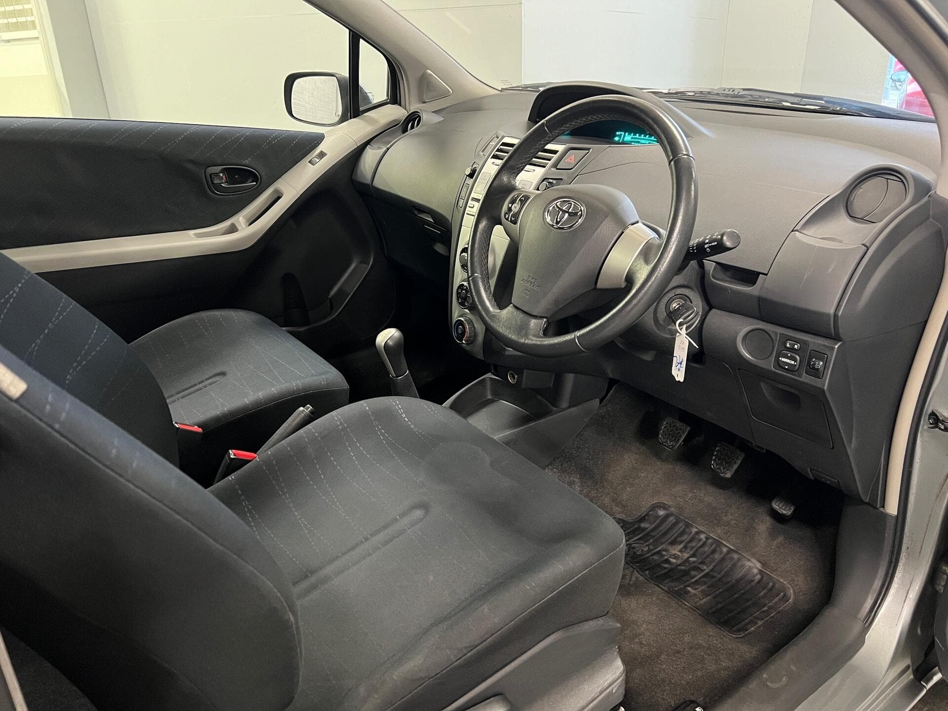 2008 Toyota Yaris - Image 17